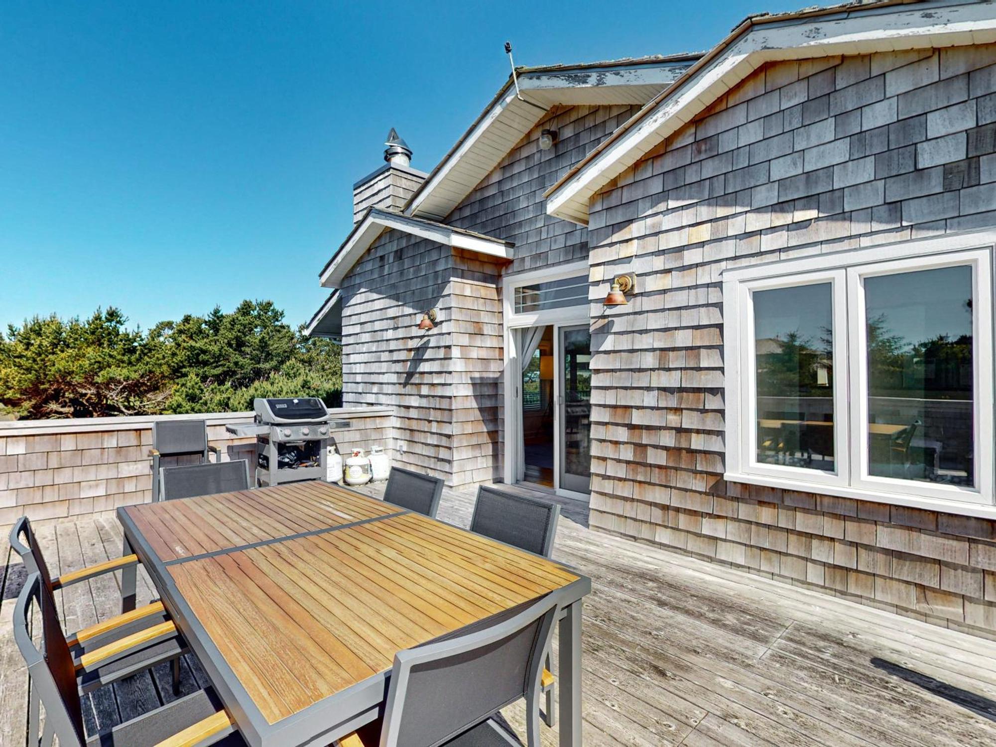 Pacific Northwest Beach House 5G Ev Charger Dog Гиърхарт Екстериор снимка