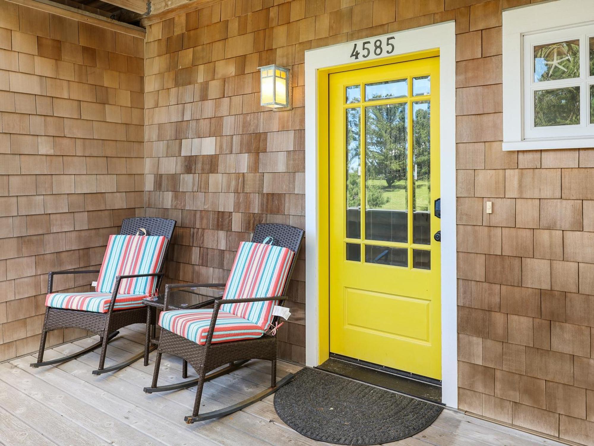 Pacific Northwest Beach House 5G Ev Charger Dog Гиърхарт Екстериор снимка